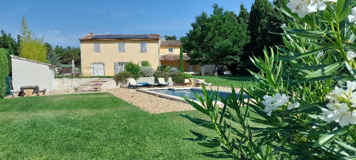 En Provence, Chez Stephanie Et Marcel Saint-Rémy-de-Provence Exteriér fotografie
