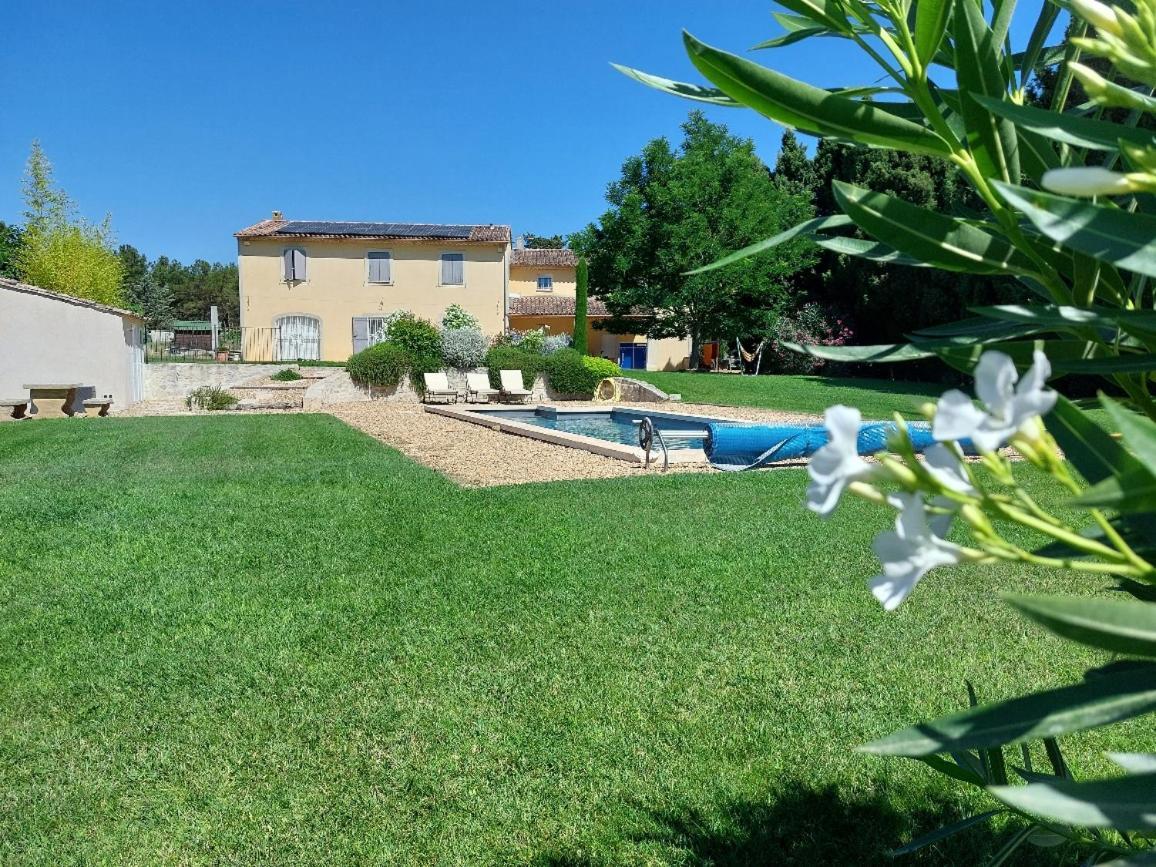 En Provence, Chez Stephanie Et Marcel Saint-Rémy-de-Provence Exteriér fotografie